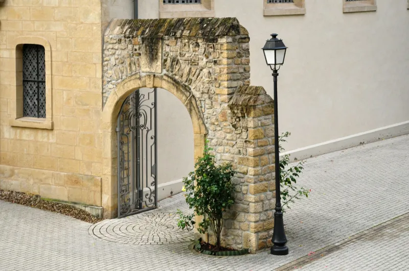 Open Doors, Empty Coffers: The Long History of Hospitality as a Weapon